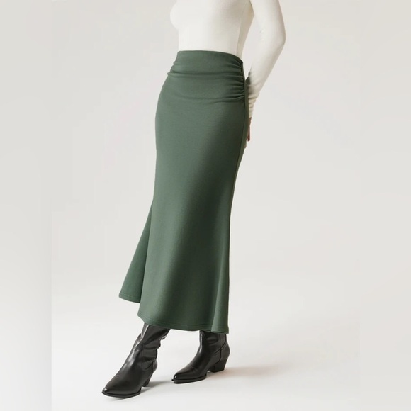 OGL Heavy Thermal Mermaid Maxi Skirt - Small - Picture 2 of 3